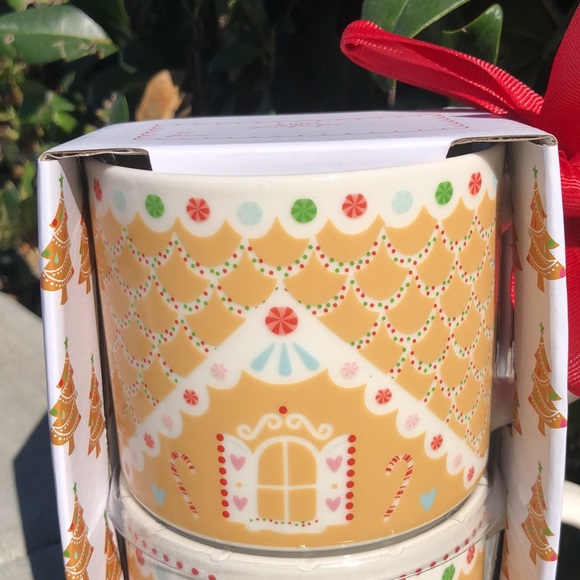 2 Piece GINGERBREAD HOUSE Mug Set - Picture 2 of 6
